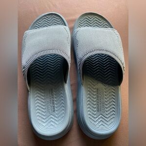 Men’s Skechers slides, size 11